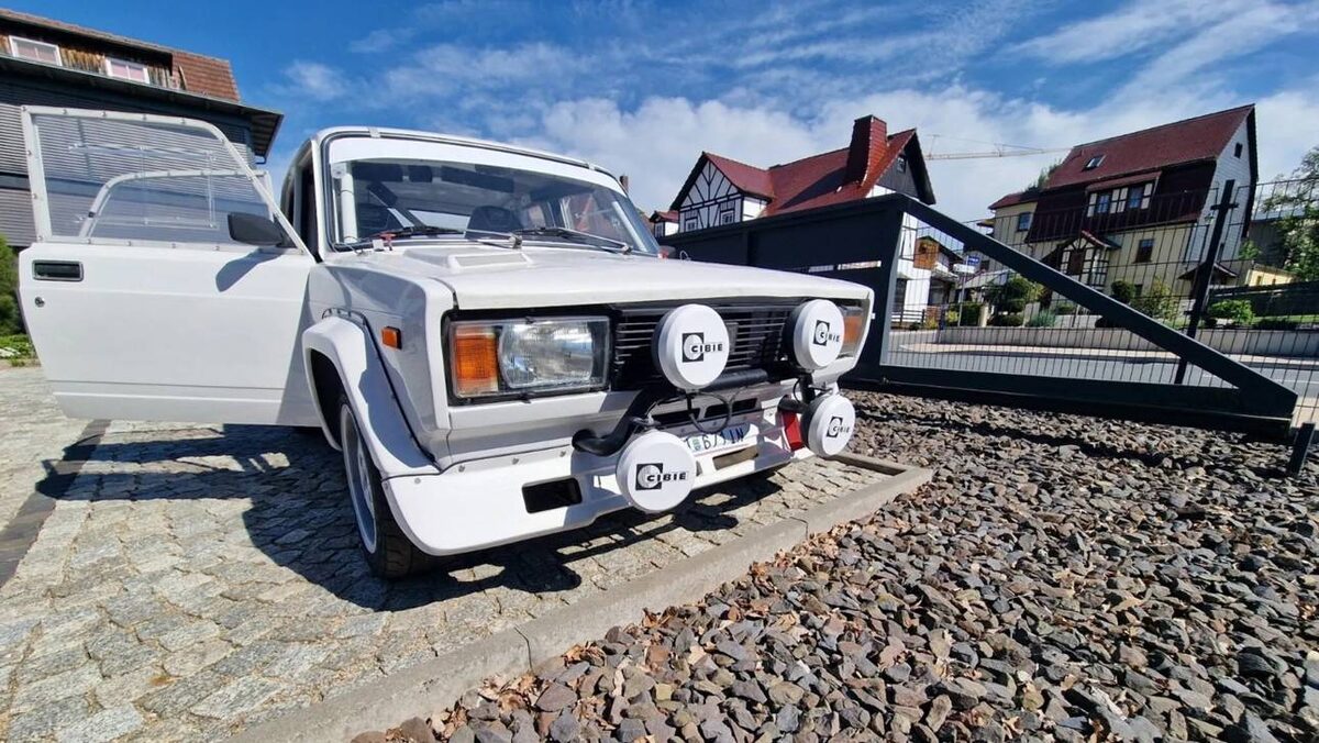    carscoops.com