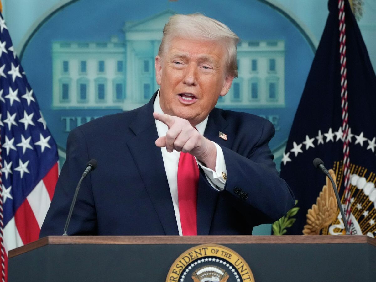    Президент США Дональд Трамп© AP Photo / Mark Schiefelbein
