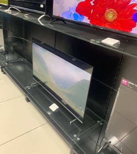 Haier H55K85GUX серый. Обзор доступного телевизора от известного китайского производителя.