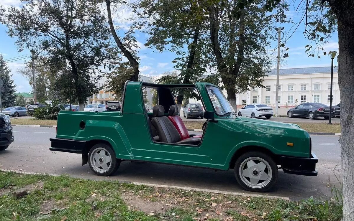 На продажу выставили редчайший кабриолет на базе вазовской «пятерки»В Ярославской области продают кабриолет на базе ВАЗ-2105 — Bohse Euro-Star
📷
📷
📷
