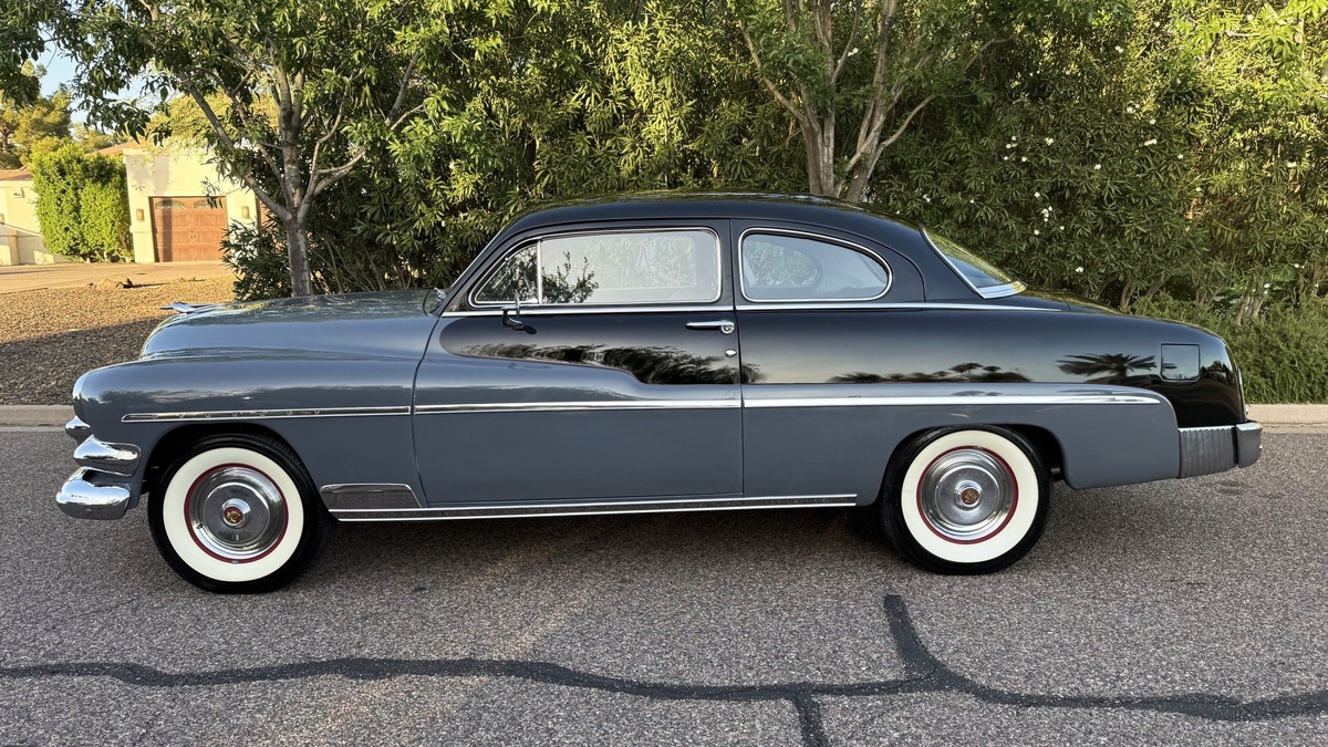 Mercury Eight 1951 года