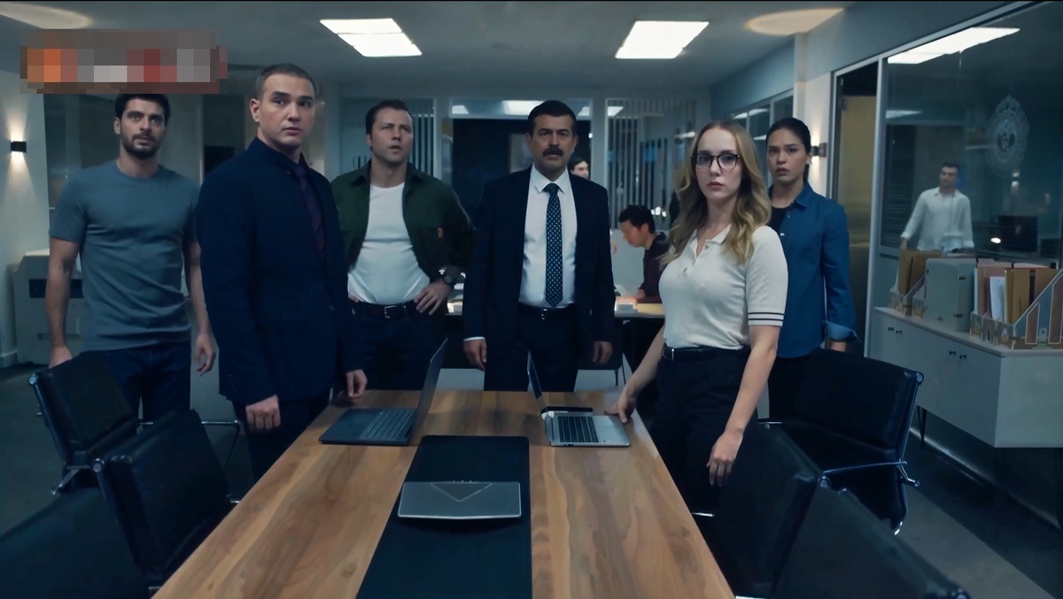 Кадр из сериала "Контора" (Турция)