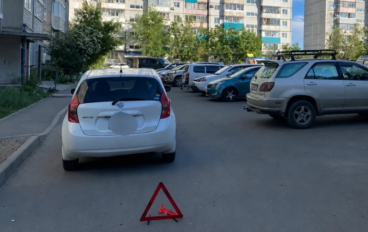    В Комсомольске-на-Амуре 10-летний велосипедист врезался в иномарку