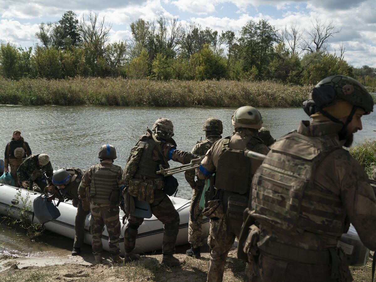    Украинские военнослужащие полка "Днепр-1" | © AP Photo / Leo Correa