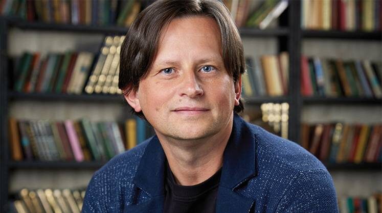   ИЗ ЛИЧНОГО АРХИВА ДМИТРИЙ ТКАЧЕВ: «НАДО ПОМНИТЬ, ЧТО ДАЖЕ КАМЕРА ДЛЯ ДАЧИ ИМЕЕТ ОПРЕДЕЛЕННУЮ ВЫЧИСЛИТЕЛЬНУЮ МОЩНОСТЬ И ВЫХОД В ИНТЕРНЕТ, А ЗНАЧИТ, ЕЕ ПОВЕДЕНИЕМ В СЕТИ МОЖНО УПРАВЛЯТЬ»