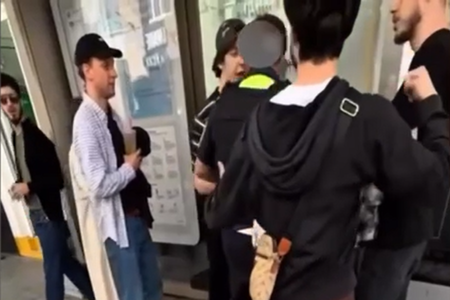Скриншот видео