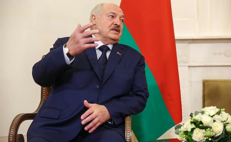 «Говорить о том, что Лукашенко лично занимался формированием оппозиции и подбором кадров для нее, я бы не стал. Просто на известном этапе он доверился идиотам, что бывает практически с любым политическим деятелем» Фото: kremlin.ru