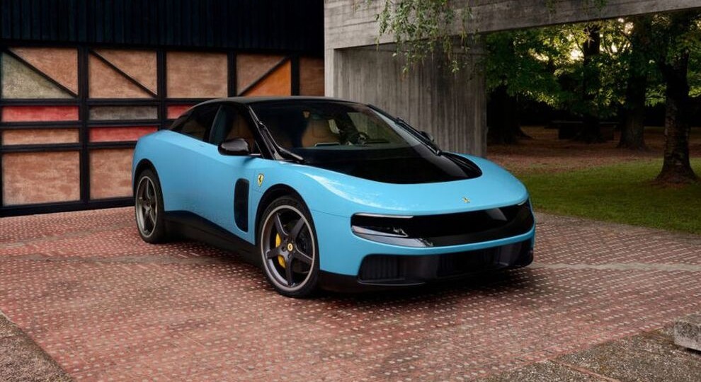 Первый электромобиль Ferrari стал хитом в Китае