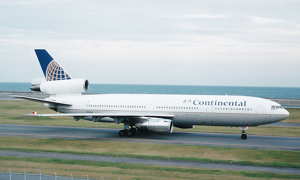 McDonnell Douglas DC-10-30 борт N13067. Источник:ru.ruwiki.ru