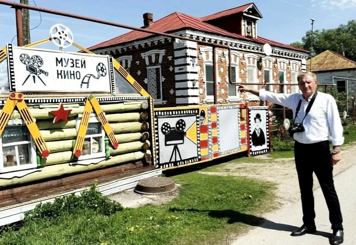    Фото: предоставлено Константином Шегуновым. Музей кино на Заречной улице в Ичалках знают все