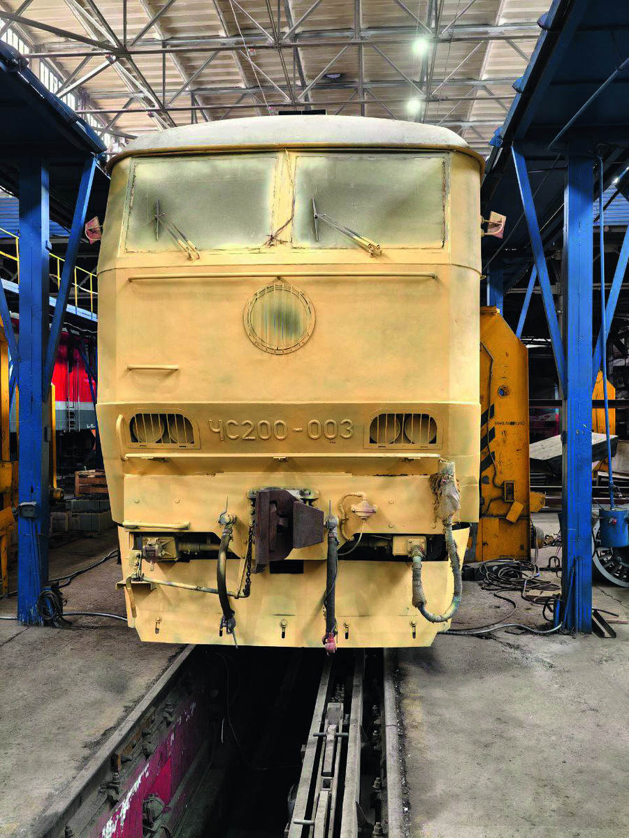 Восстановление локомотива ЧС200-003 на базе Ярославского ЭРЗ