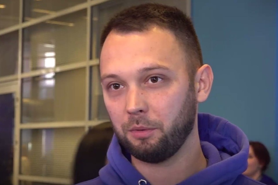    Руководитель МГЕР в ДНР Сергей Добровольский рассказал о важности ремонта общежитий в Республике. Фото: ЕР ДНР