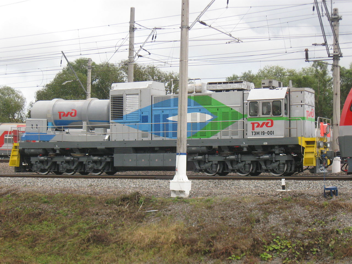 ТЭМ19-001 на выставке «ЭКСПО 1520». Источник фото: ru.wikipedia.org Авторство: Белов А.В. Собственная работа, CC BY-SA 4.0, https://commons.wikimedia.org/w/index.php?curid=43156605