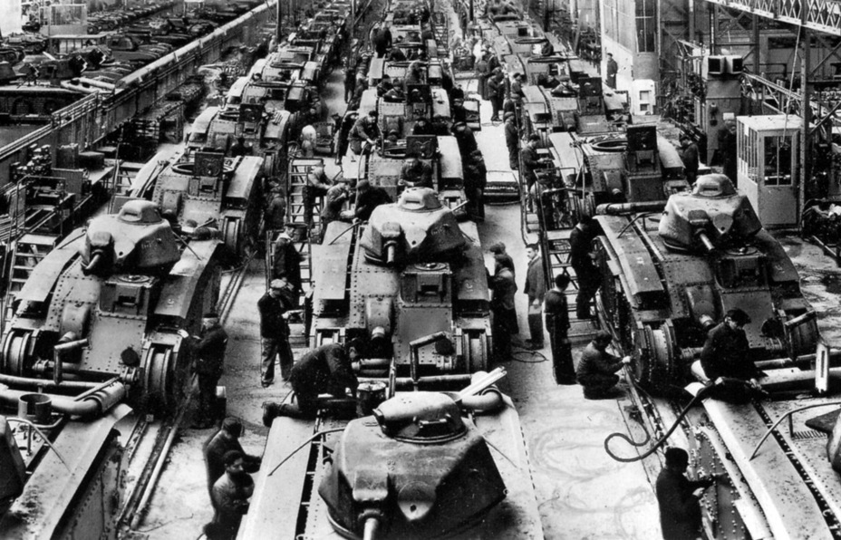 Серийное производство танков B1 в базовой модификации. Фотография с сайта Tank Encyclopedia, находится в свободном доступе.