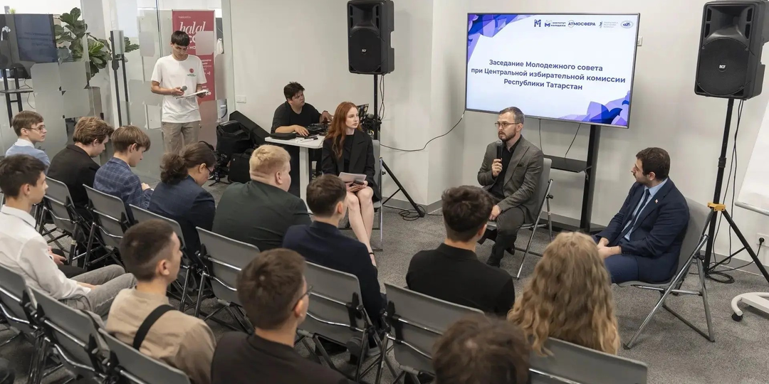 Новым членам Молодежного совета при ЦИК РТ вручили дипломы