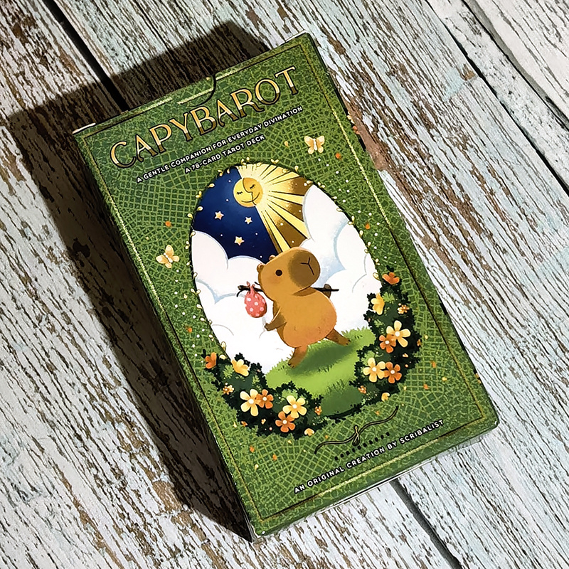 CAPYBAROT Tarot: дизайн коробки (фото моё)