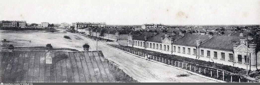    Военный городок, казармы Хабаровского гарнизона 1919 – 1920 гг., Россия, Хабаровск. Источник: pastvu.com