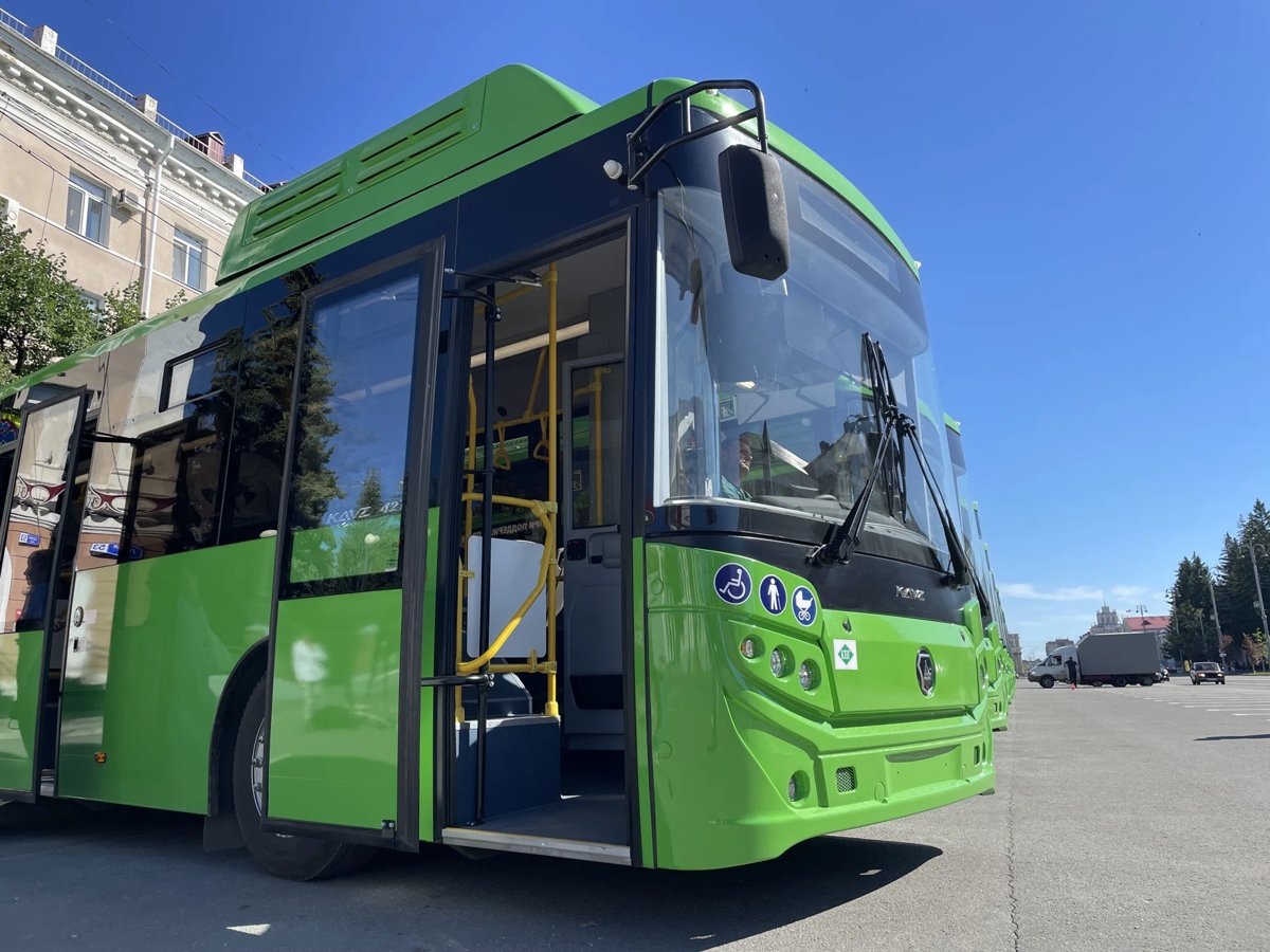    В Кургане презентовали новые автобусы