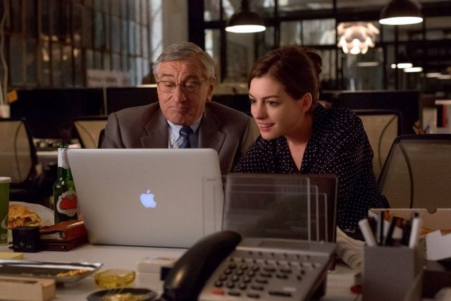    Кадр из фильма «Стажер» (The Intern, США, 2015, реж. Нэнси Майерс)