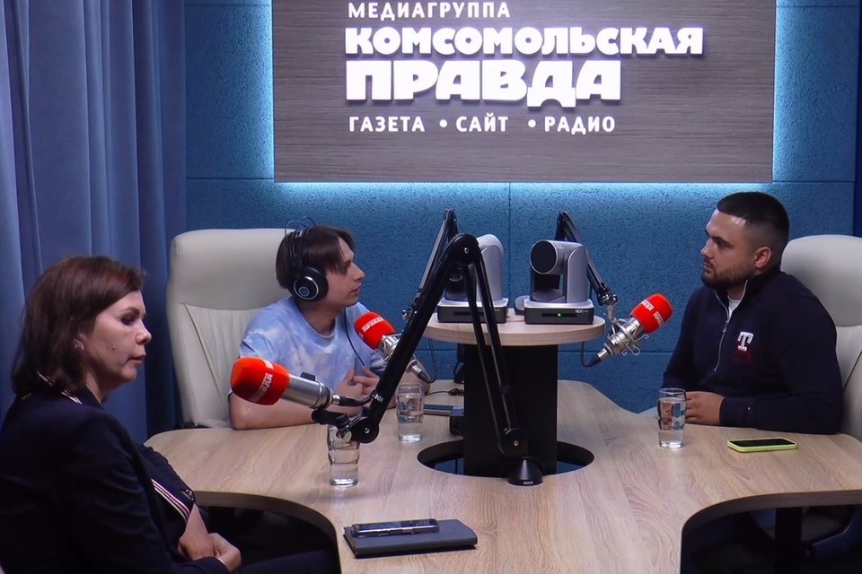    Оксана Быстрова и Владислав Маслаков стали гостями программы «Фан-зона» на радио «КП-Самара»
