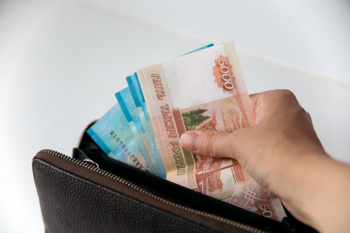    В Югре стало больше магазинов, где можно снять наличные