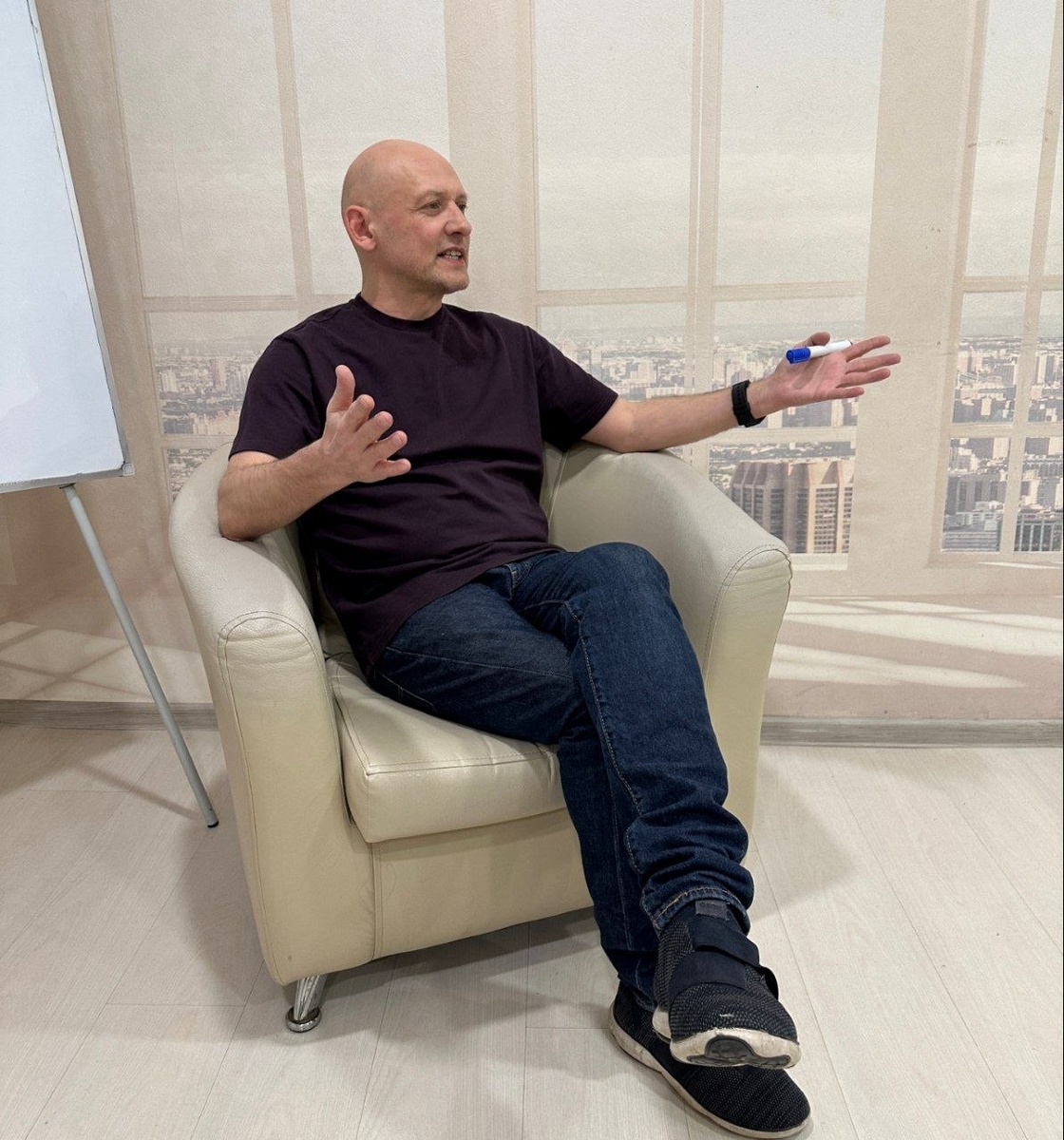 Александр Фомин "Как создать свой мир без сигарет?"