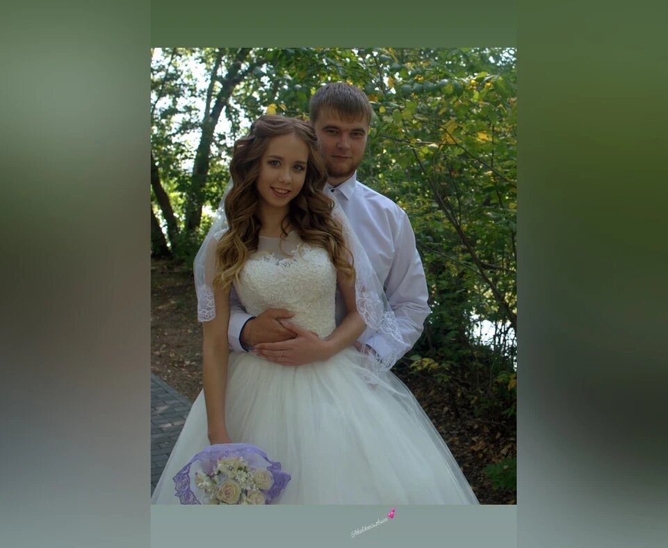 На свадебных фото Ольга и Виталий выглядят счастливыми. Никто и подумать не мог, что все закончится побоями