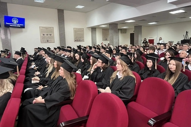 Выпускники ростовского филиала университета правосудия получили дипломы