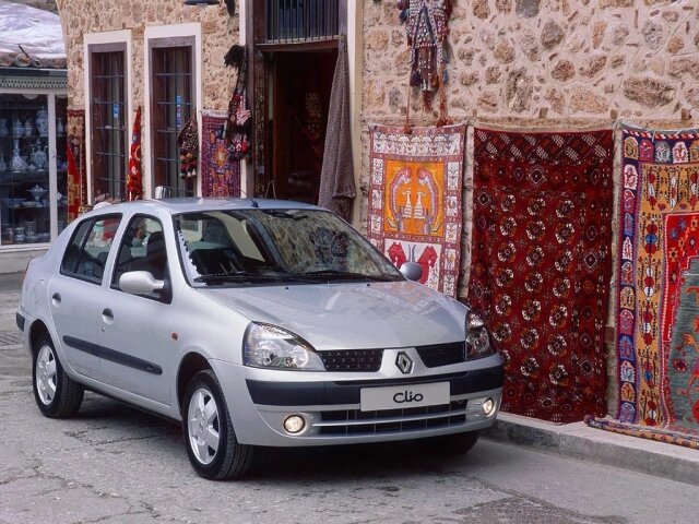 Renault Clio Symbol (2002 г.) (Фото: Renault)