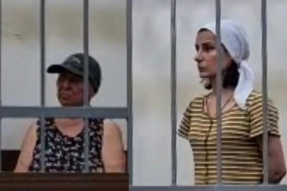    Двух женщин задержали сразу