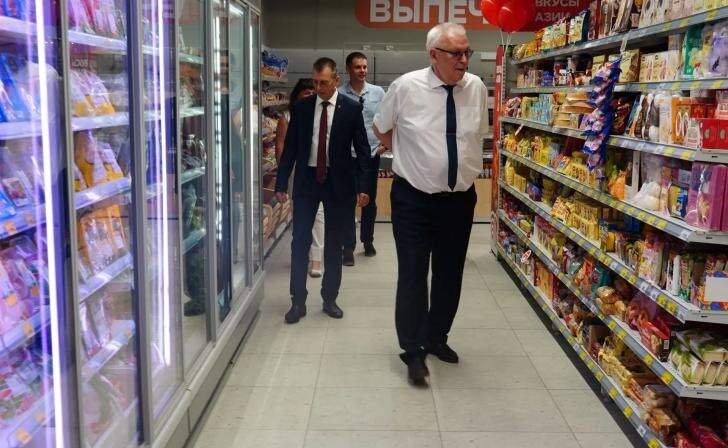 В курчатовском Атомграде открыли новый торговый комплекс