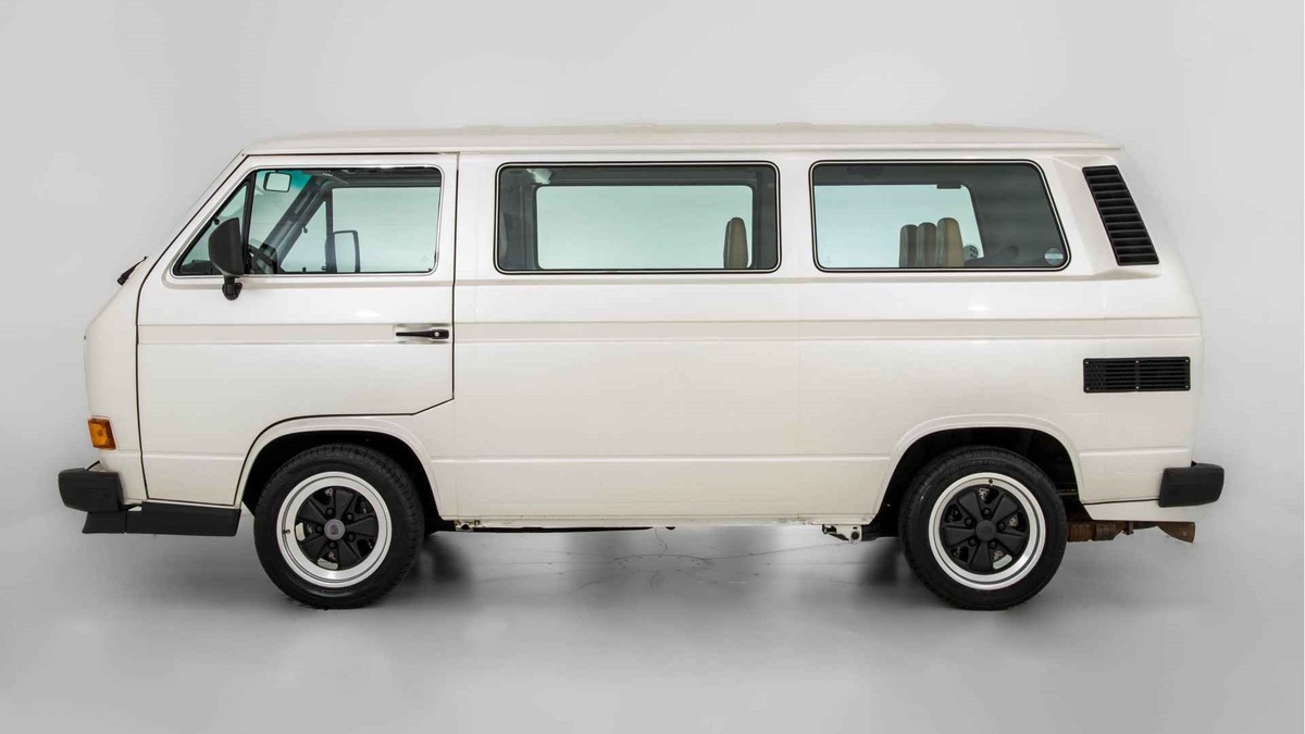 VW Transporter B32