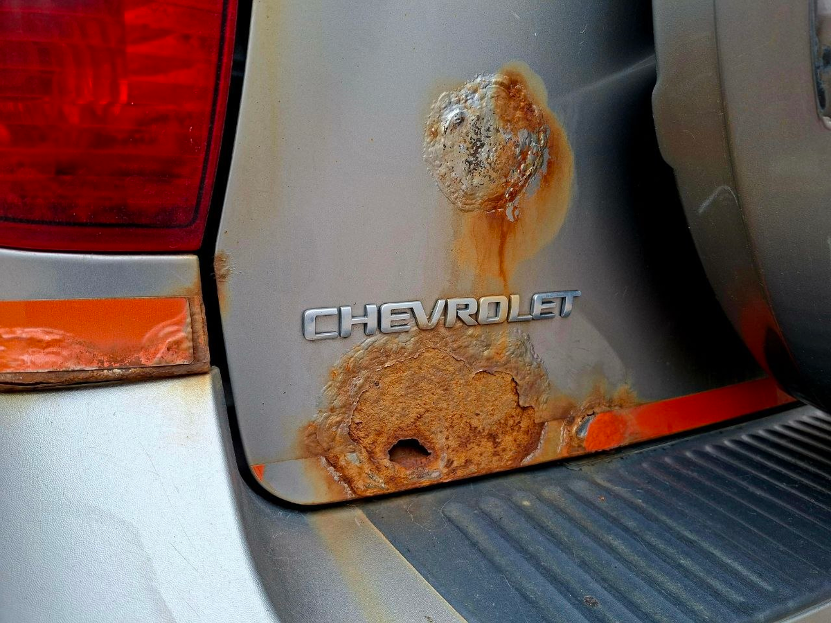 Бывшая Chevrolet Niva, а ныне Lada Niva Travel