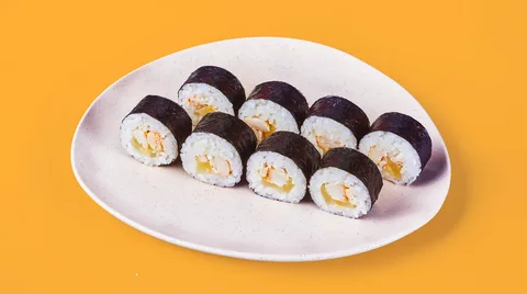 Гавайский ролл с курицей и ананасом