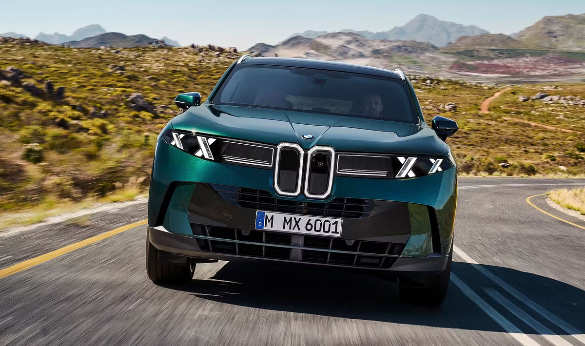 BMW X5 нового поколения отличается выразительным оформлением передней части