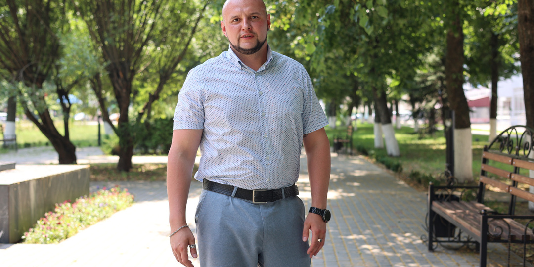 Из 76 в 130 кг - и обратно. Бобруйчанин рассказал о похудении параллельно с мамой, женской моде в тренажерке и лучшем дне для тренировки