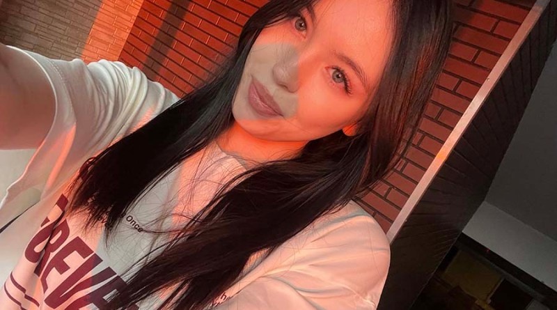   📷

