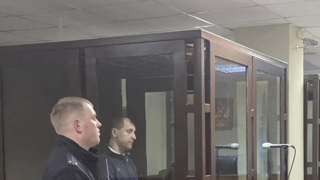    В Сургуте суд приостановил дело организатора и исполнителя убийства, заключивших контракт с Минобороны