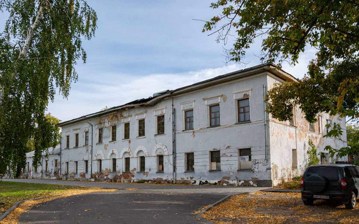    Власти Липецкой области продают историческое здание техникума и участок в центре Лебедяни за 31 млн рублей фото: сайт ГИС.Торги