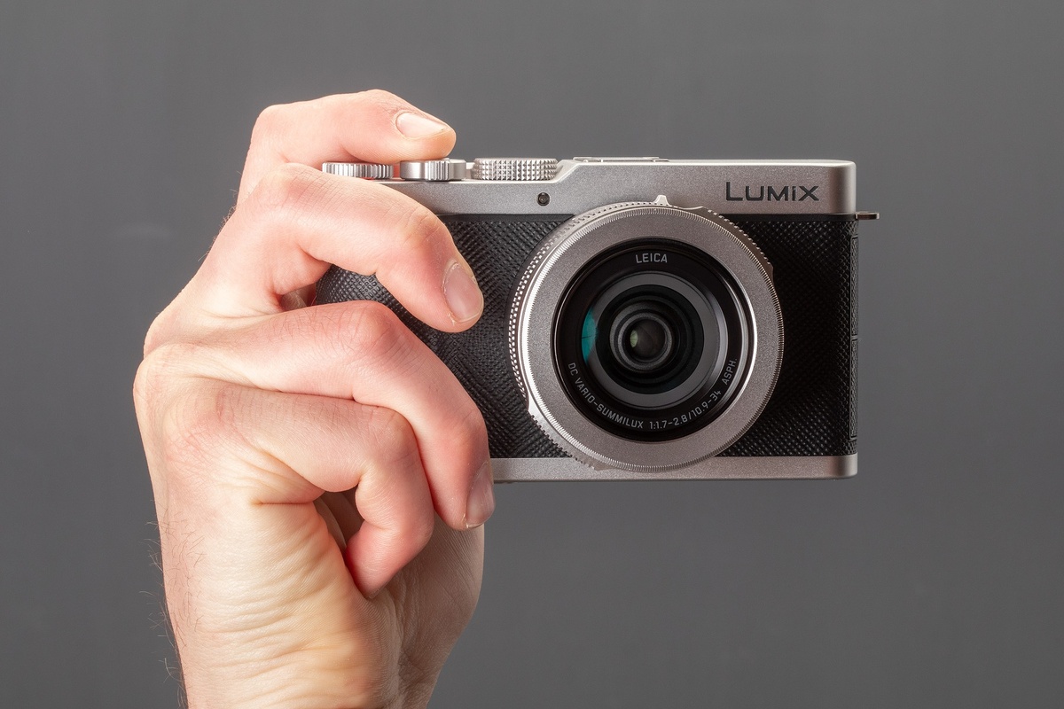    Новая камера очень красивая. Panasonic также отрабатывает тренд на стилизацию под ретро / Фото: dpreview.com