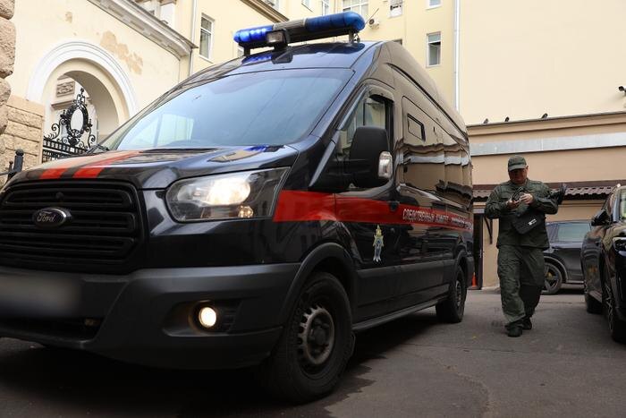 Автомобиль Следственного комитета. Обложка © Life.ru