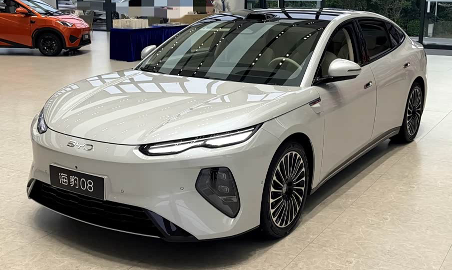 BYD готовит новый флагман: Seal 08 официально представят 2 июля. До 905 км хода, пневмоподвеска и лидар