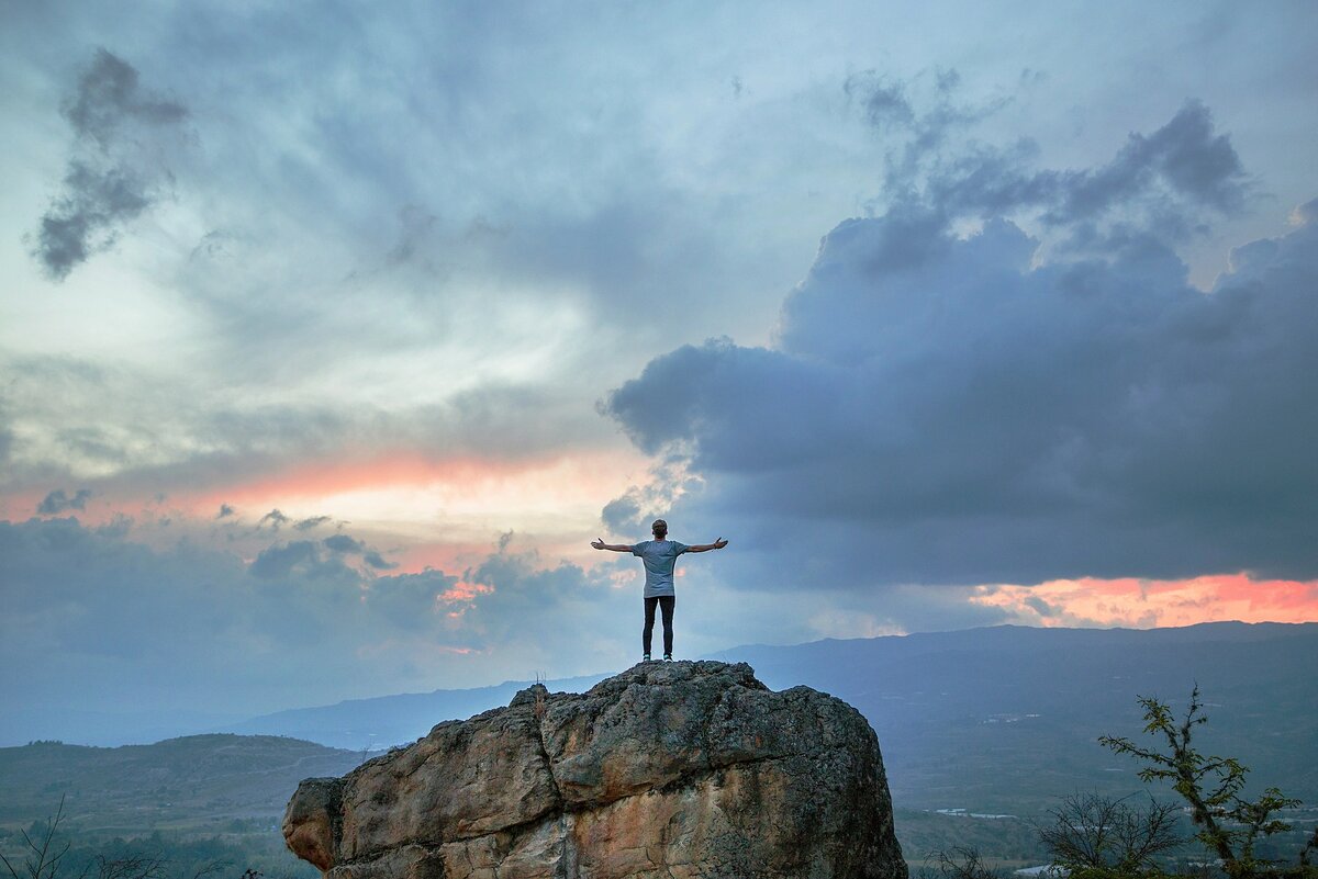    Joshua Earle, Unsplash