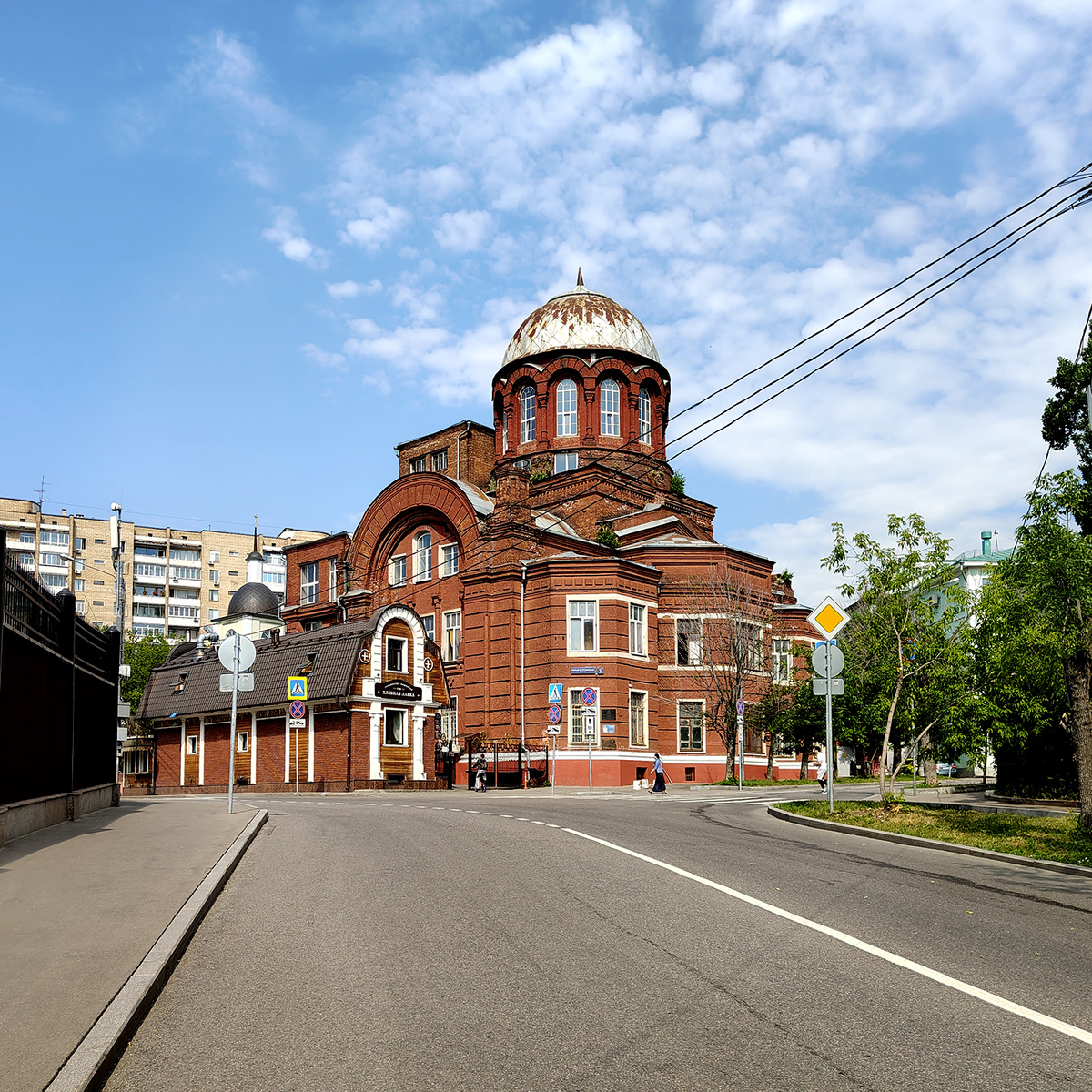 Храм Великомученика Георгия Победоносца. Большая Грузинская улица, 13, стр. 1, Москва.