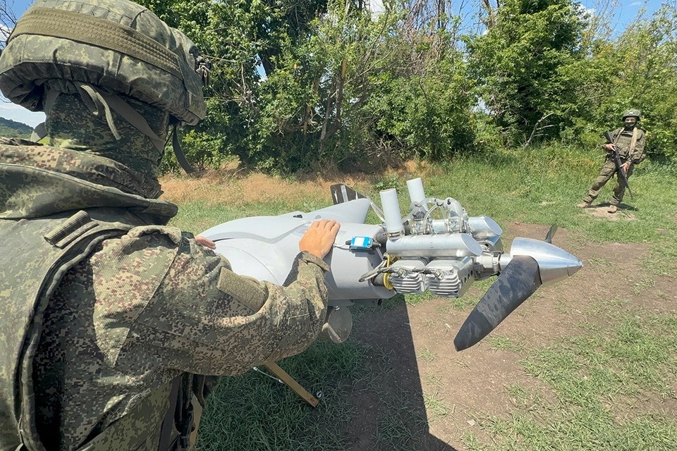    Подготовка к запуску беспилотника БМ-70 Александр КОЦ