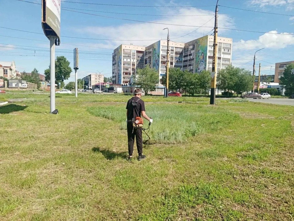    Как сообщают в администрации, работы ведутся во всех районах города. Фото: администрация Орска