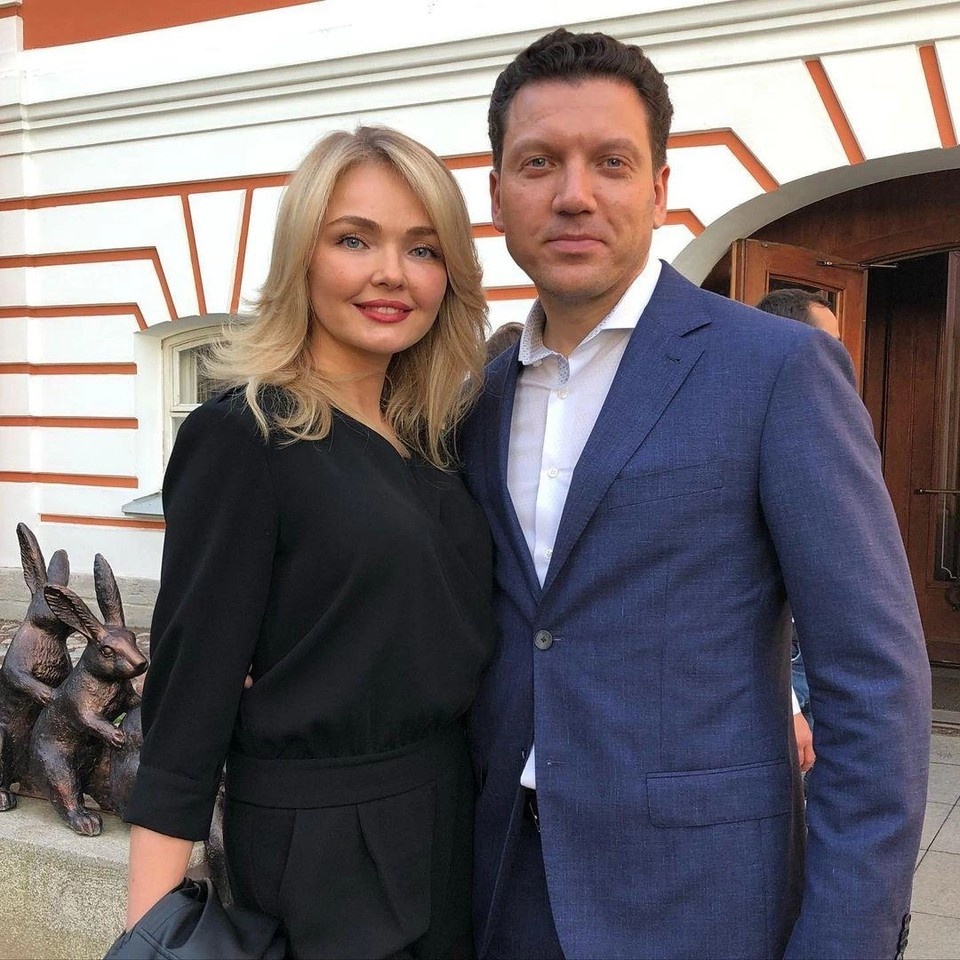    Уголовное дело против мэра Салавата Игоря Миронова (на фото с женой Татьяной) возбудили в 2023 году. В марте 2026-го ему вынесли приговор: 6 лет колонии общего режима. Фото: Личная страница Татьяны Мироновой в соцсети