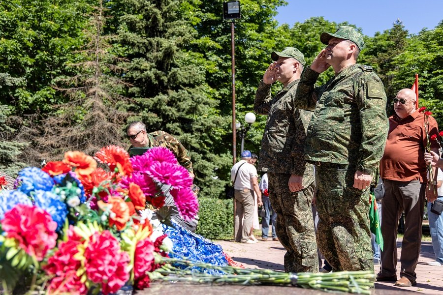День ветеранов боевых действий в Луганске - Фото: Александр Река/ТАСС