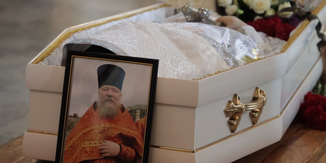 В Свято-Троицком кафедральном соборе состоялось отпевание клирика Нижнетагильской епархии иерея Глеба Паустовского