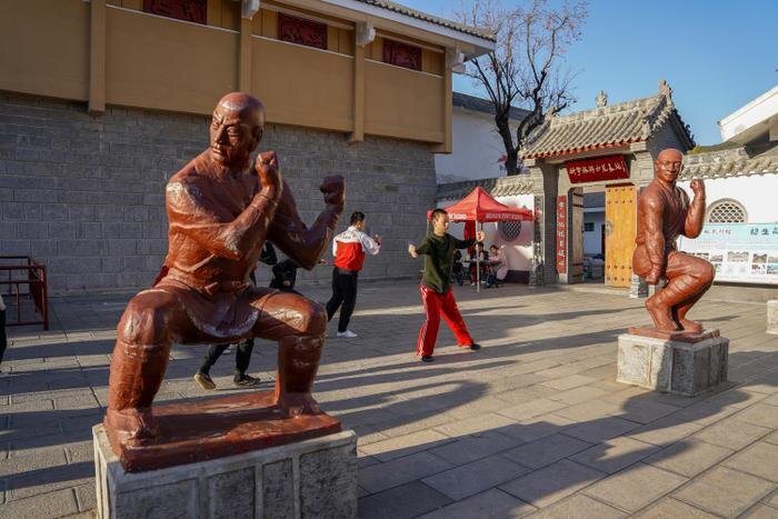 Обложка © Shutterstock / FOTODOM /tuzla